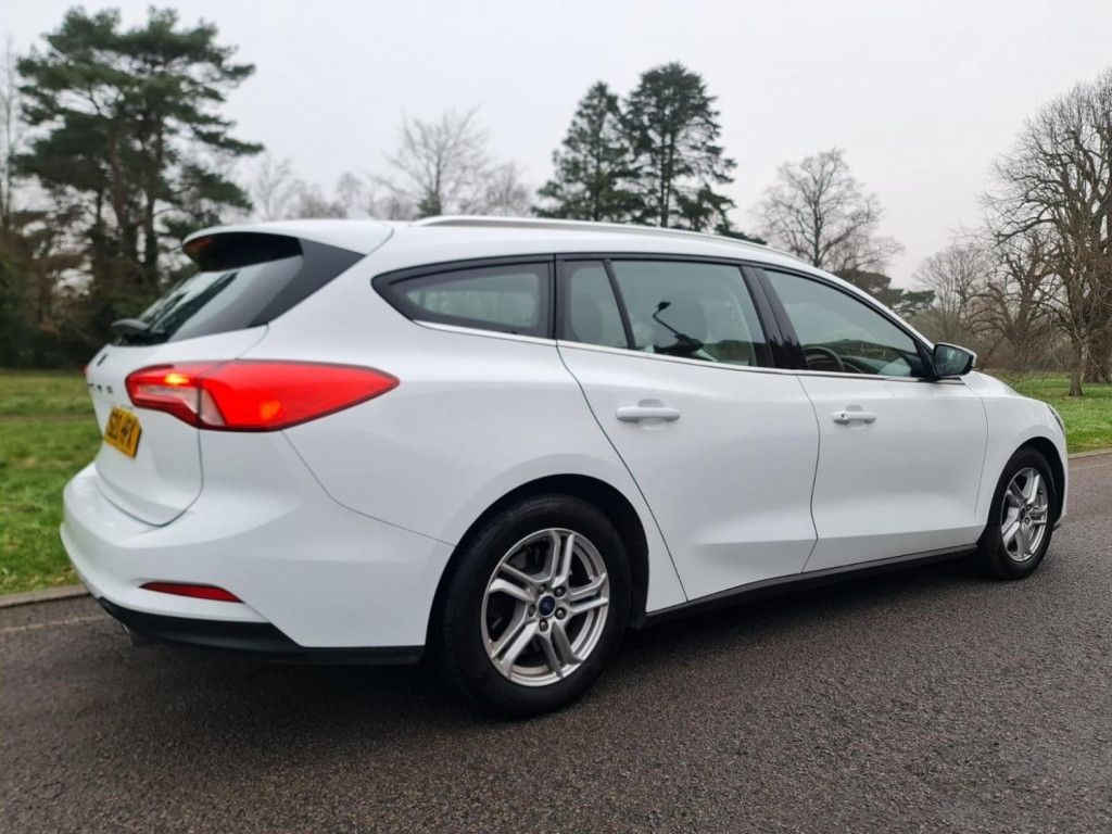 View FORD FOCUS 1.5 EcoBlue Zetec Auto Euro 6 (s/s) 5dr