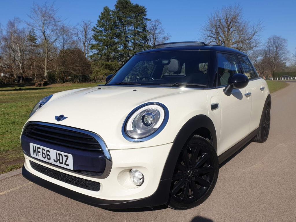 View MINI HATCH 1.5 Cooper (s/s) 5dr