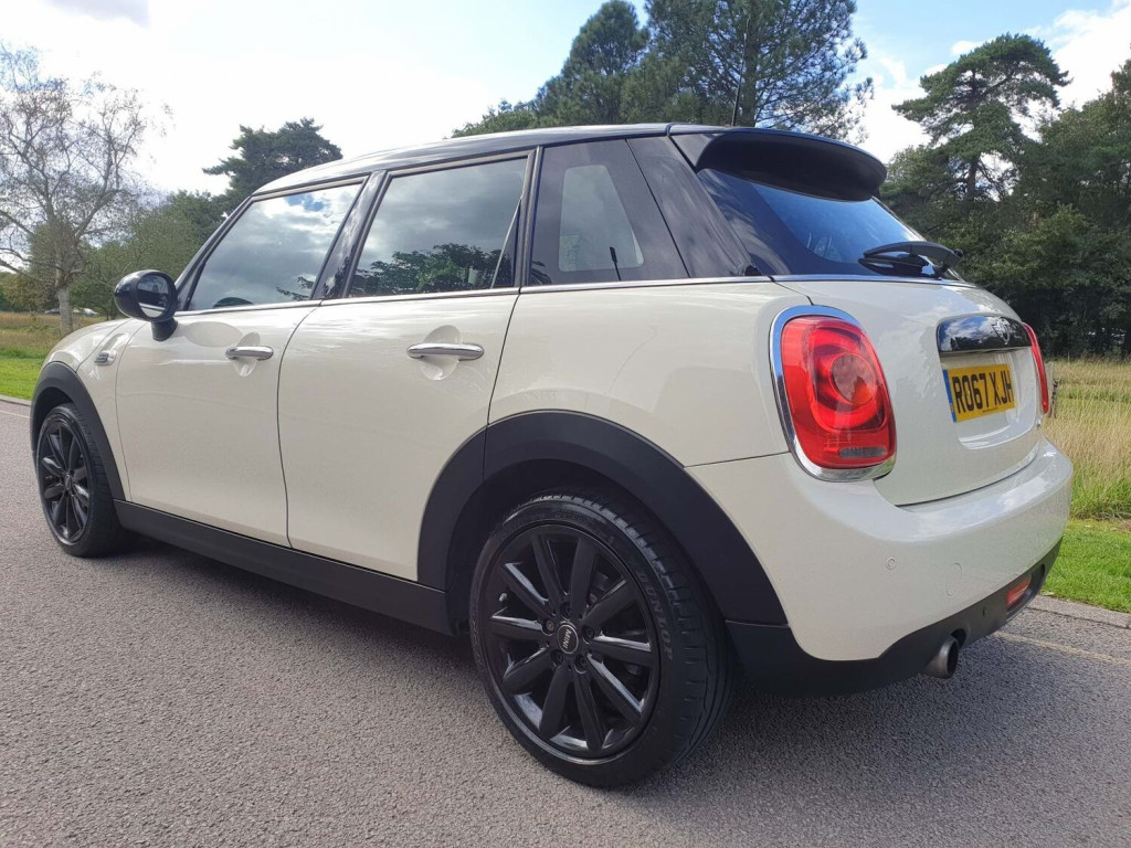 View MINI HATCH 1.5 Cooper (s/s) 5dr