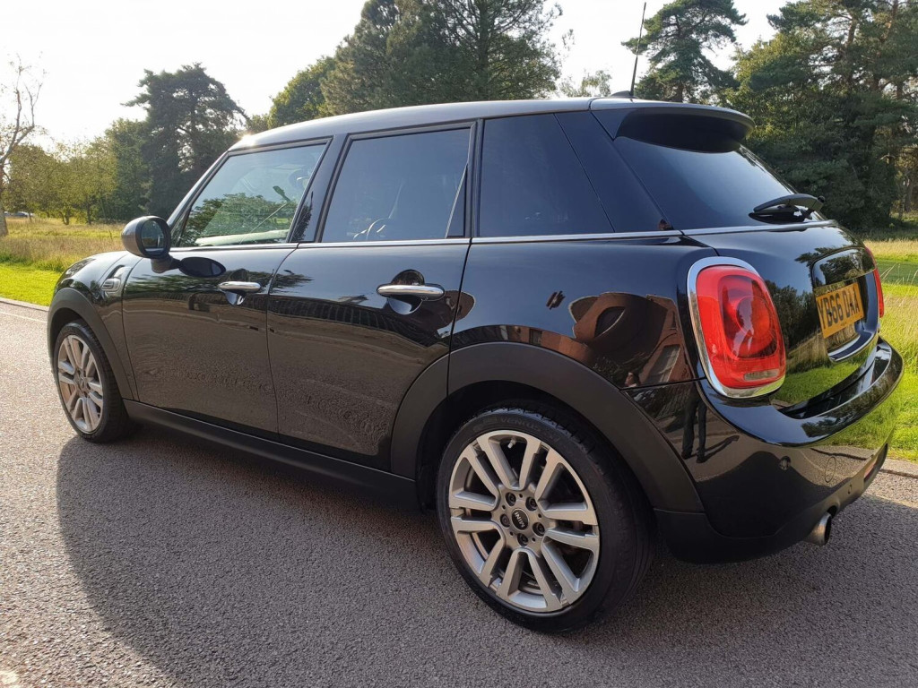 View MINI HATCH 1.5 Cooper Seven (s/s) 5dr