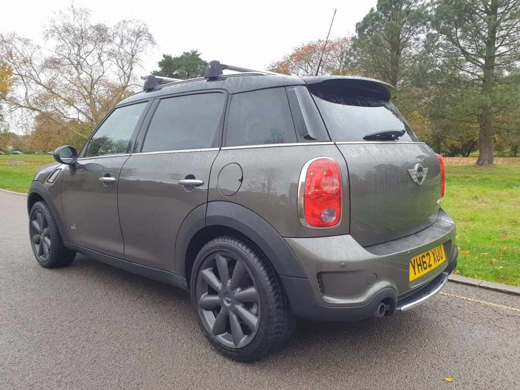 View MINI COUNTRYMAN 1.6 Cooper S (Chili) ALL4 5dr