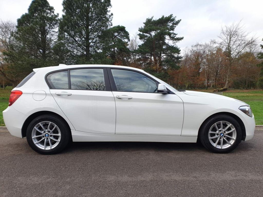 BMW 1 SERIES