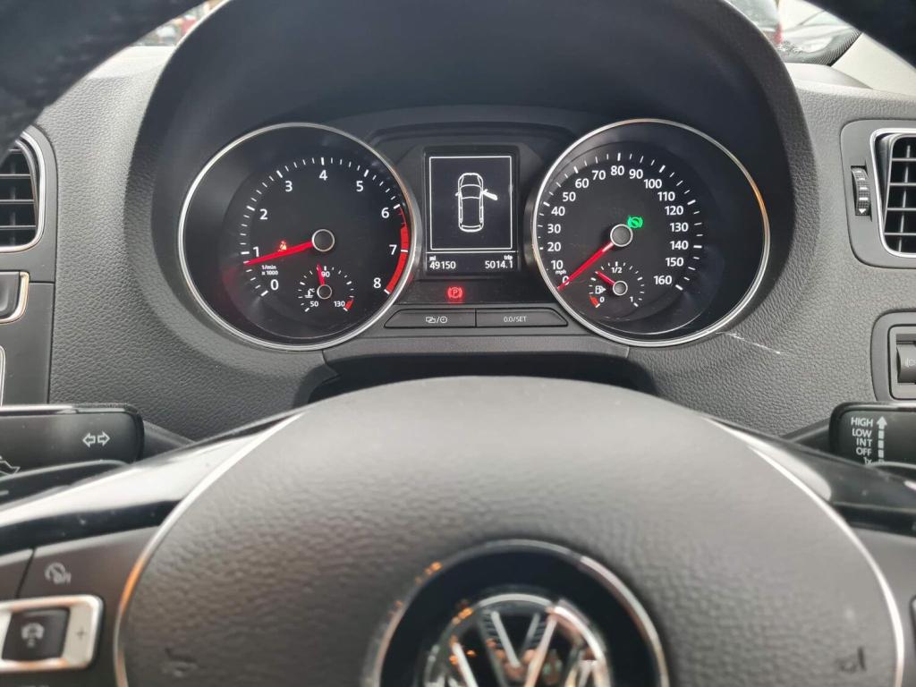 VOLKSWAGEN POLO