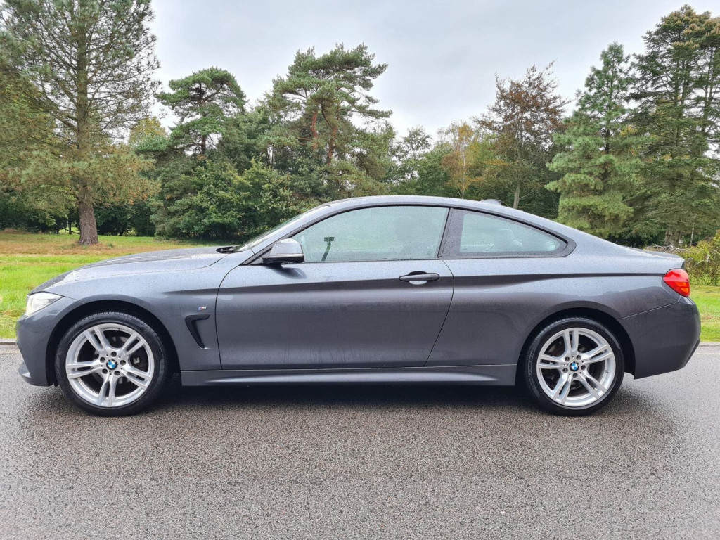 BMW 4 SERIES