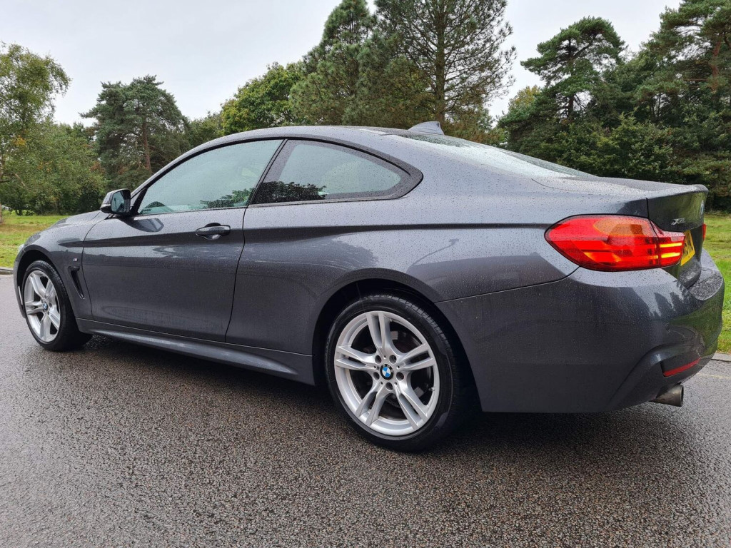 View BMW 4 SERIES 2.0 420i M Sport xDrive Euro 6 (s/s) 2dr