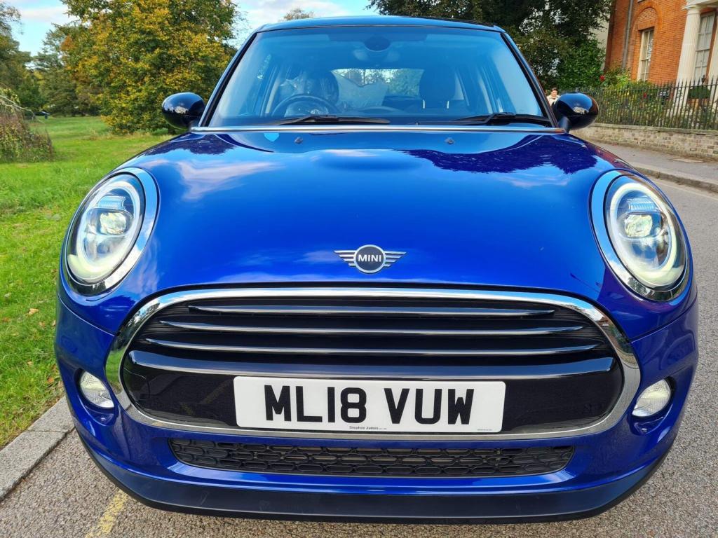 MINI HATCH