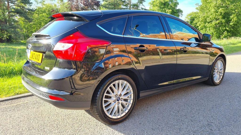 FORD FOCUS