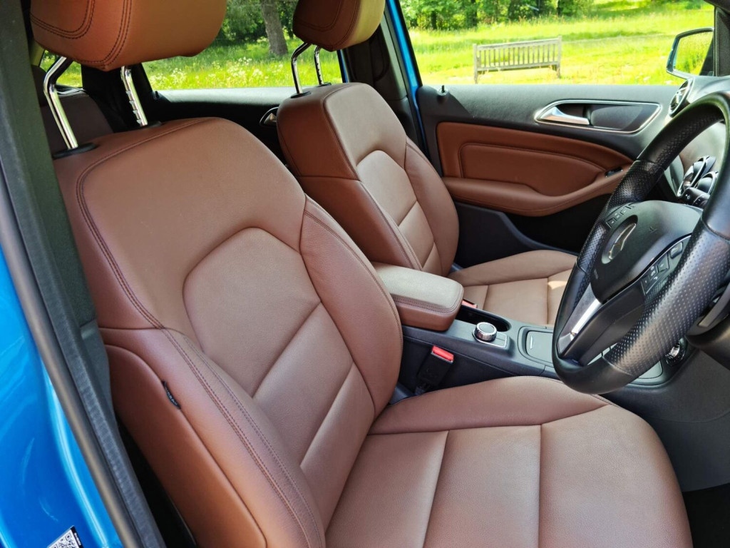 MERCEDES-BENZ B CLASS