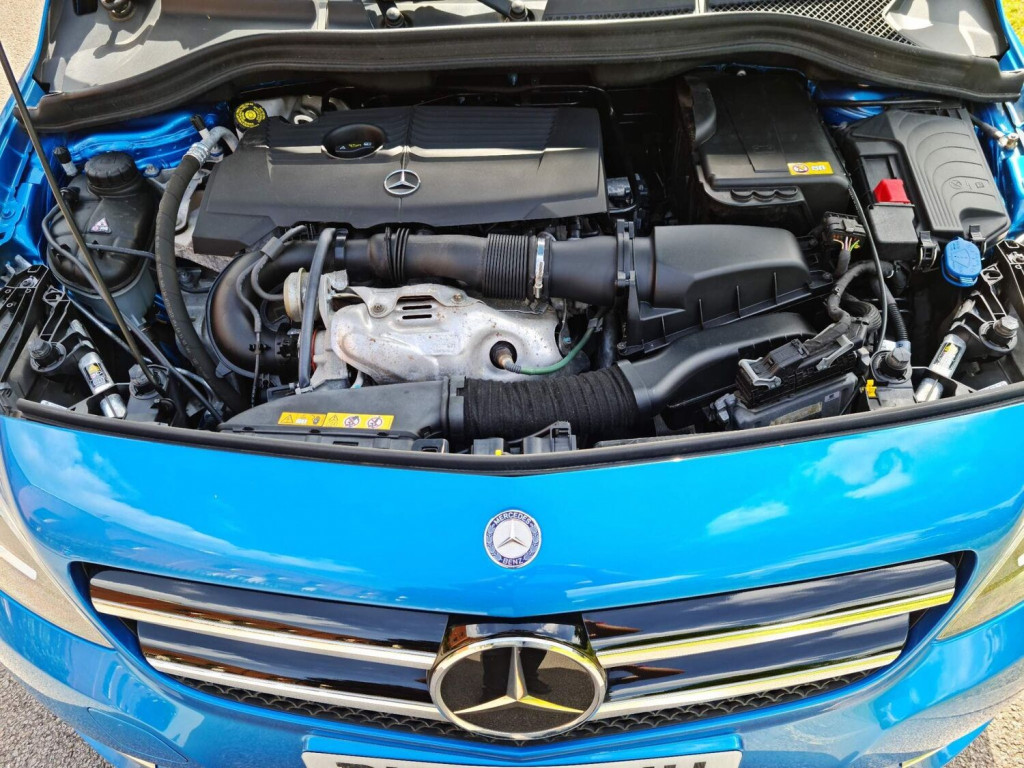 MERCEDES-BENZ B CLASS