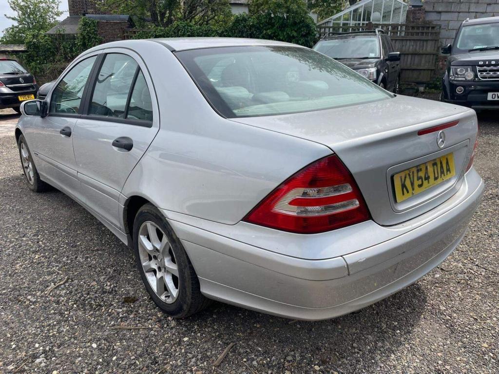 View MERCEDES-BENZ C CLASS 1.8 C180 Kompressor Classic SE 4dr