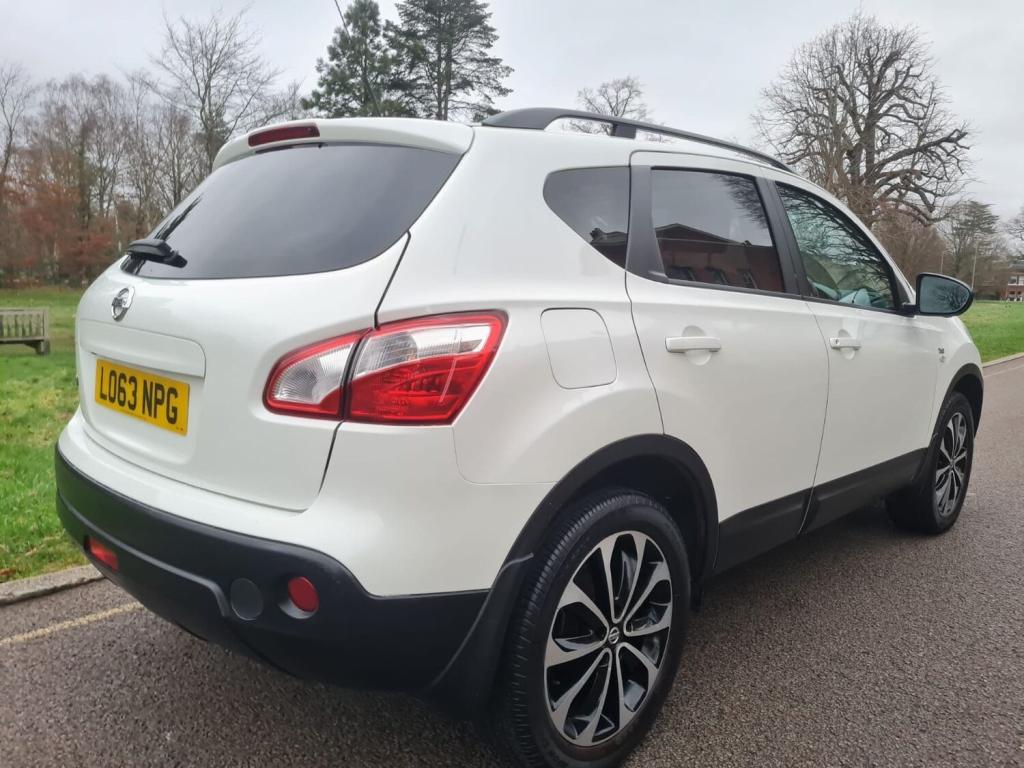 View NISSAN QASHQAI 1.6 360 2WD Euro 5 5dr
