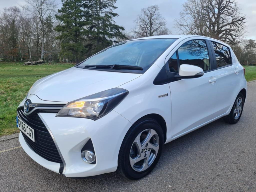 TOYOTA YARIS