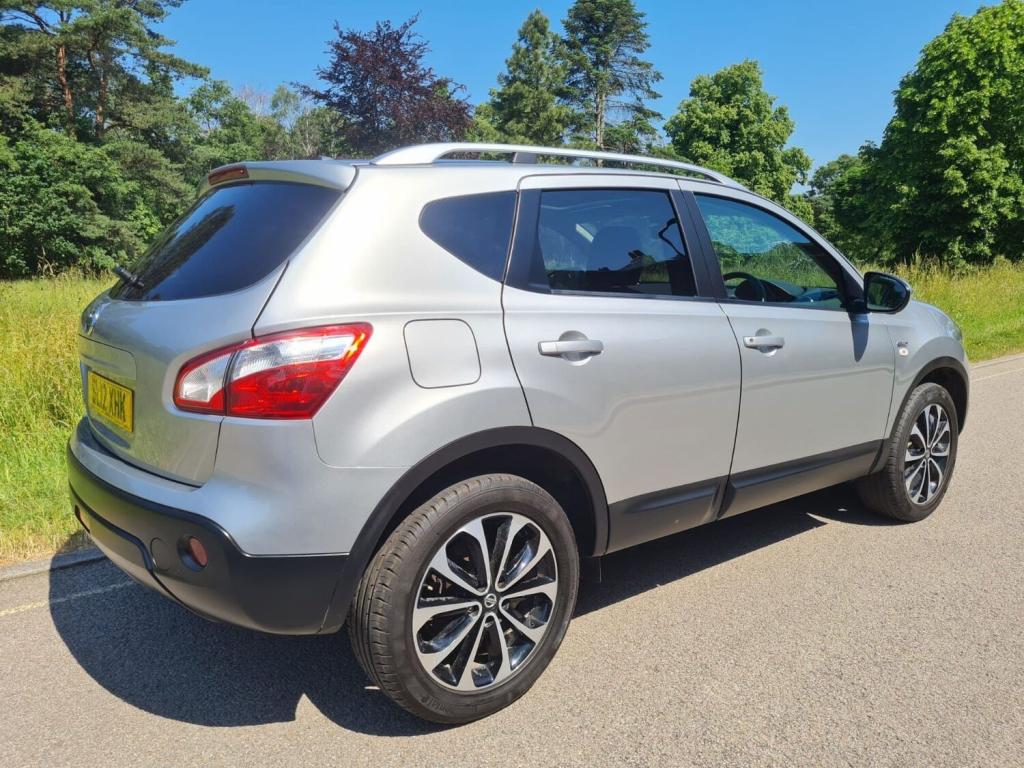 View NISSAN QASHQAI 1.6 n-tec+ CVT 2WD Euro 5 5dr
