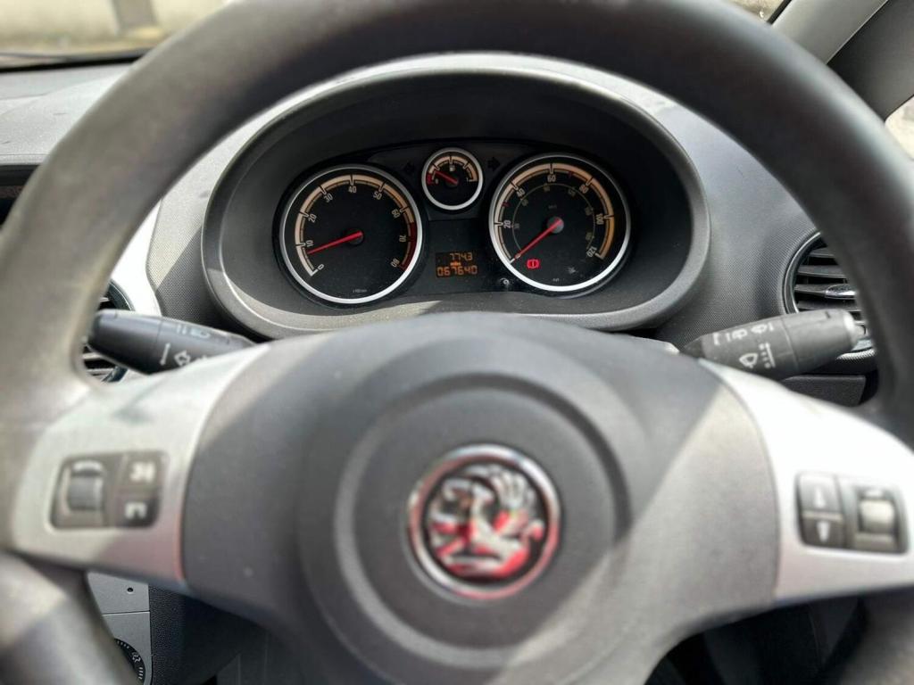 VAUXHALL CORSA