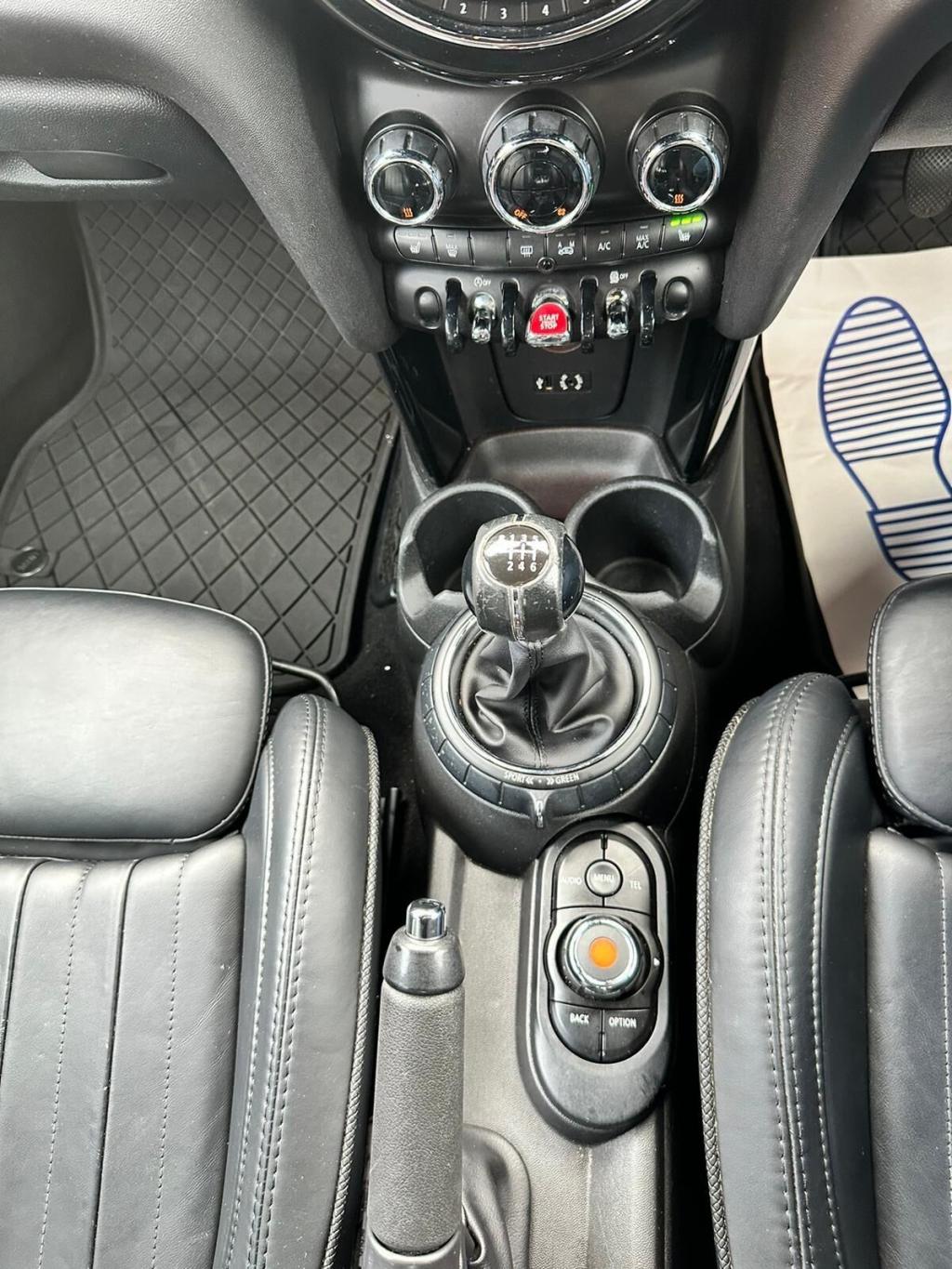 MINI HATCH