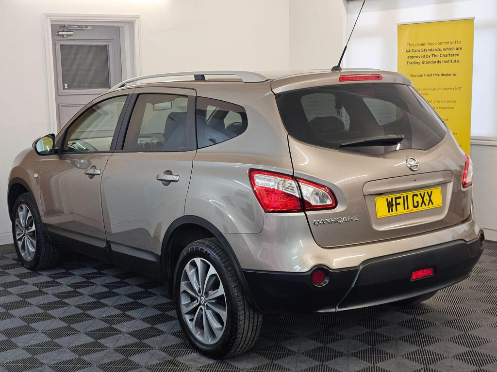 NISSAN QASHQAI+2