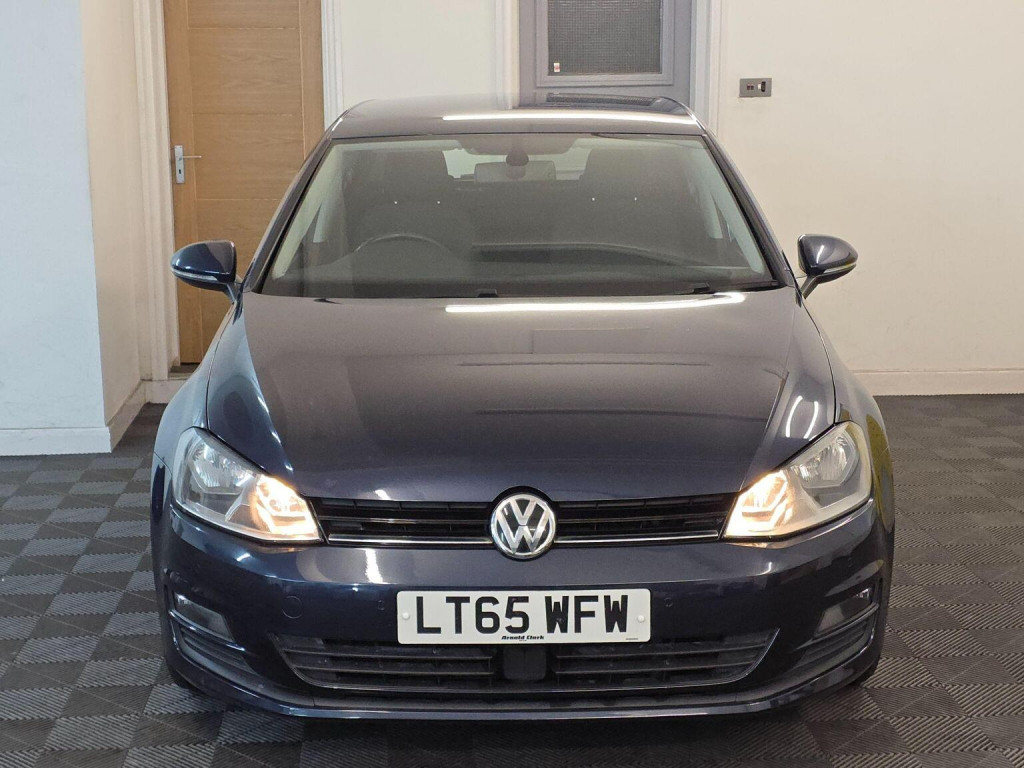 View VOLKSWAGEN GOLF 1.6 TDI BlueMotion Tech Match Euro 6 (s/s) 5dr