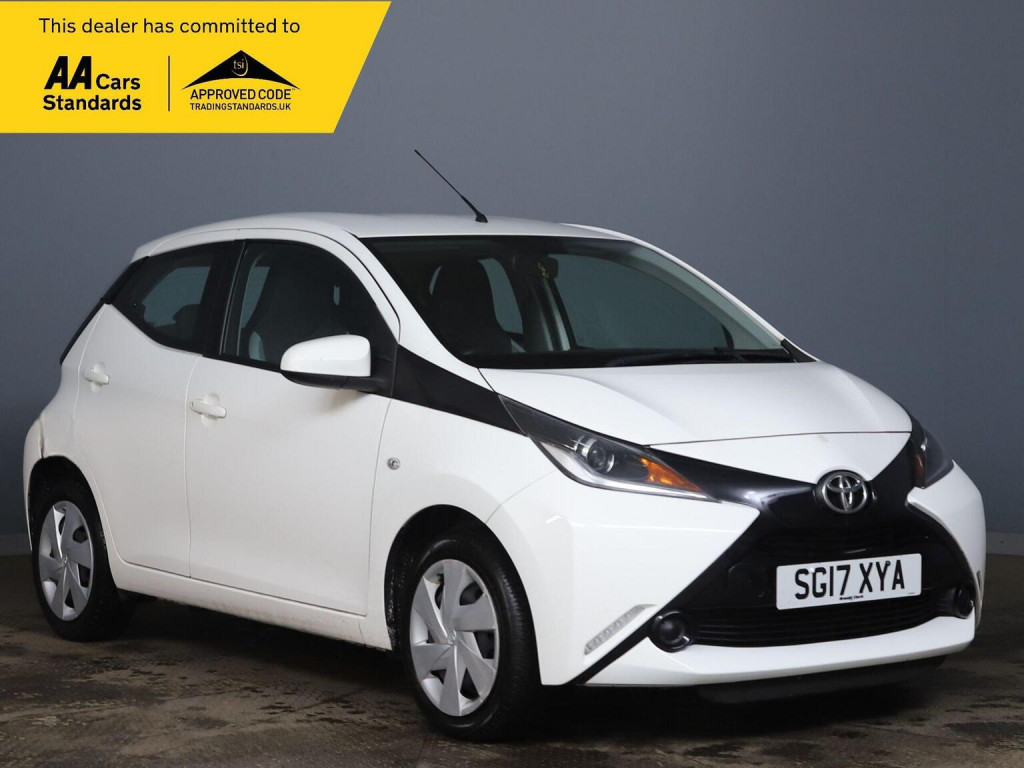 View TOYOTA AYGO 1.0 VVT-i x-play Euro 6 5dr