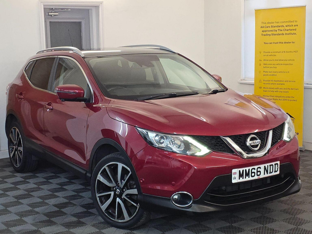 View NISSAN QASHQAI 1.2 DIG-T Tekna 2WD Euro 6 (s/s) 5dr