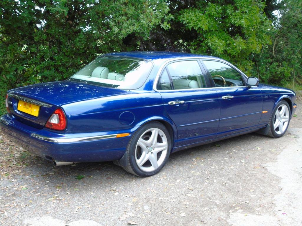 JAGUAR XJ