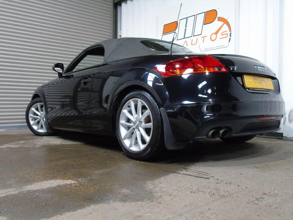AUDI TT