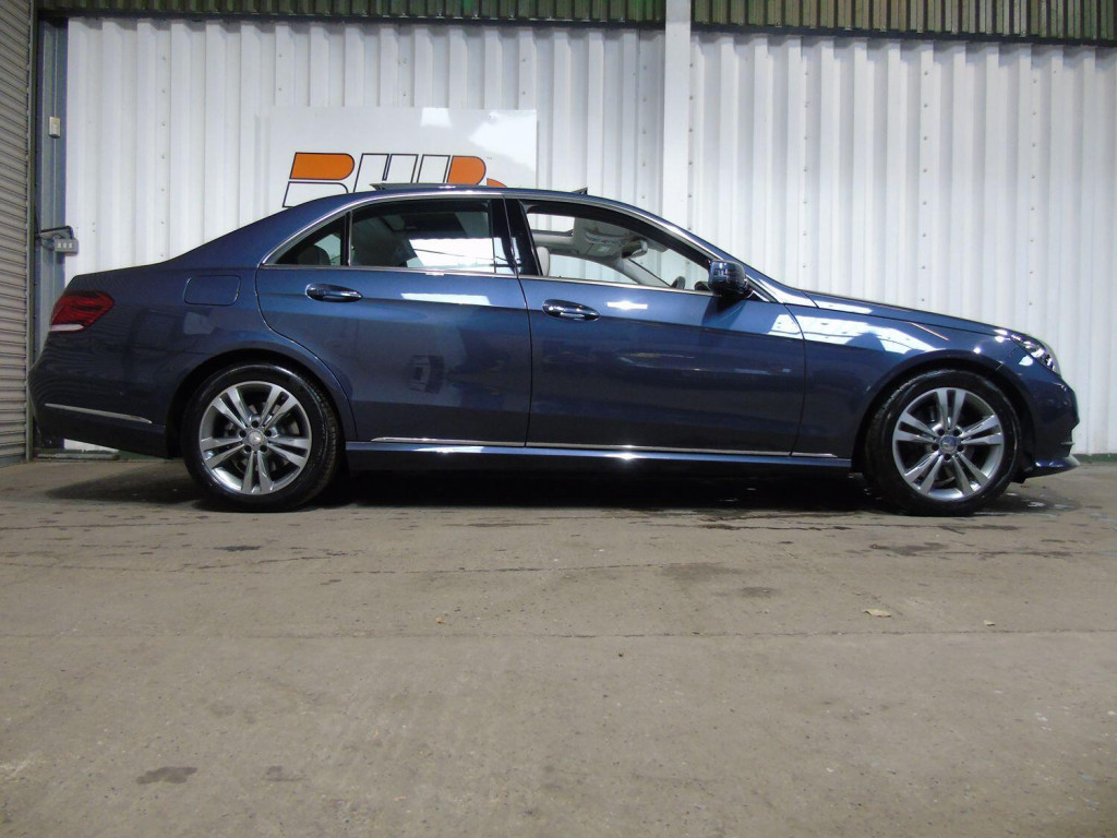 View MERCEDES-BENZ E CLASS 2.0 E250 SE PREMIUM PLUS 