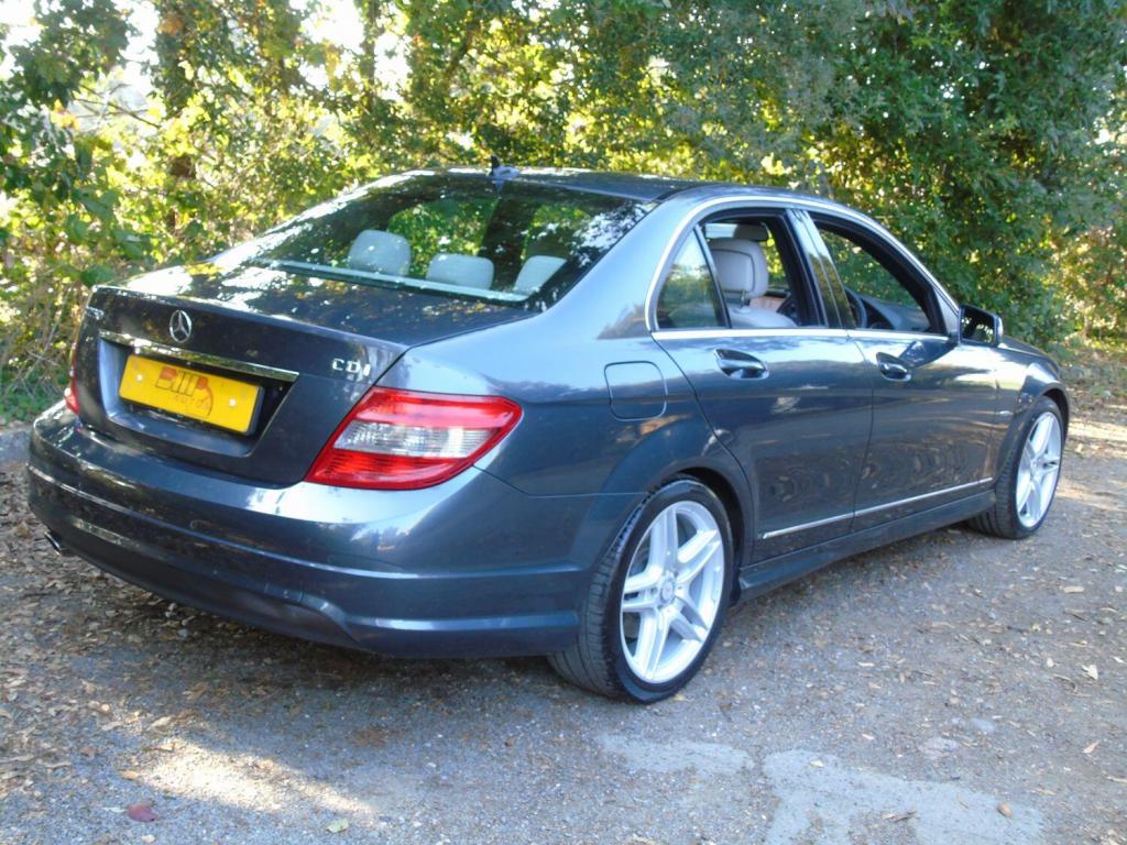 MERCEDES-BENZ C CLASS