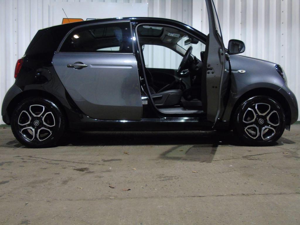 SMART FORFOUR