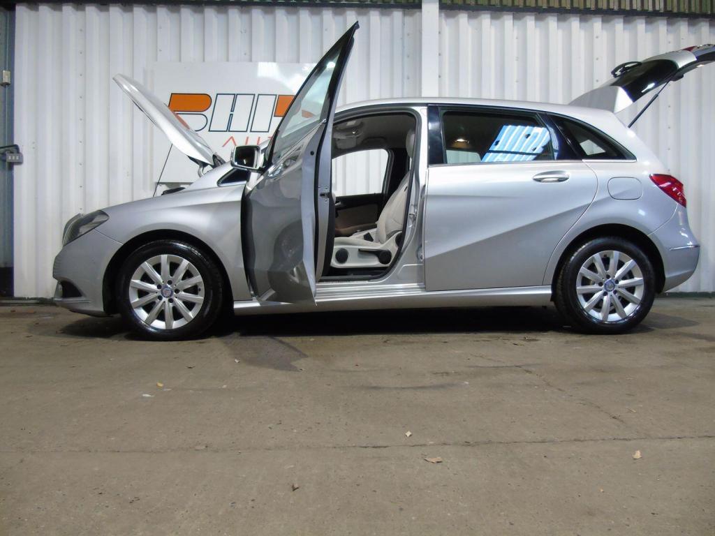 MERCEDES-BENZ B CLASS