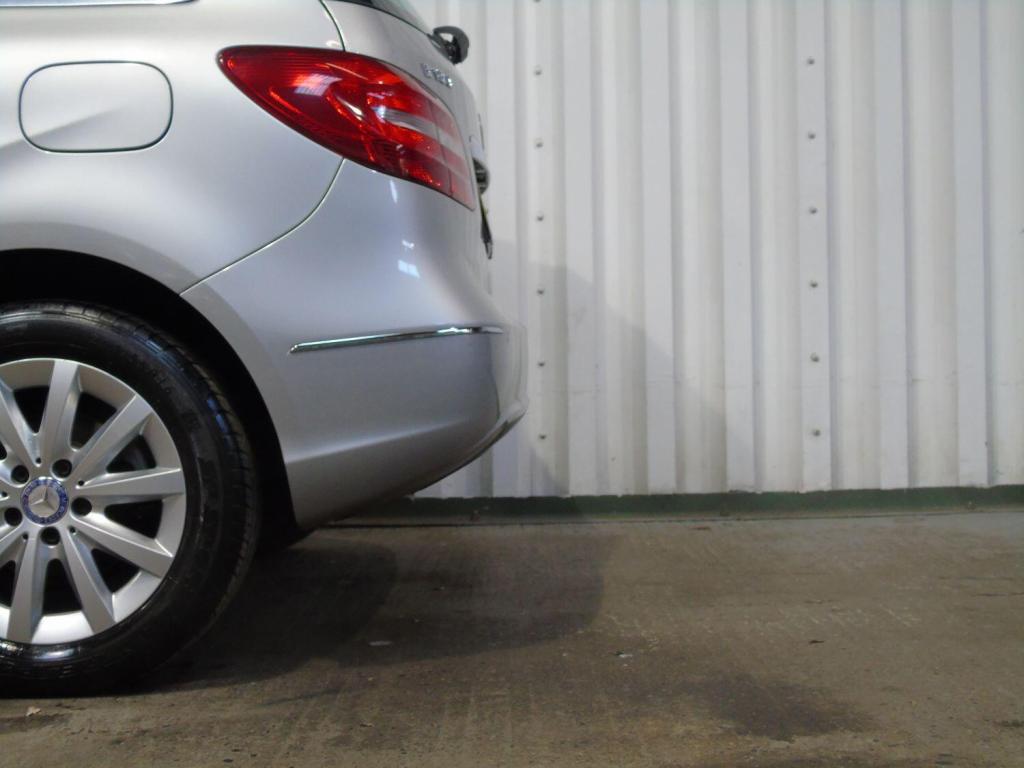 MERCEDES-BENZ B CLASS