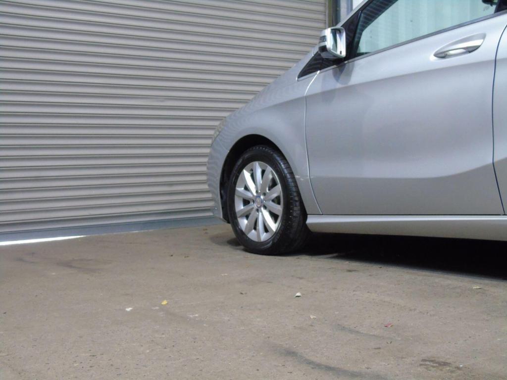 MERCEDES-BENZ B CLASS