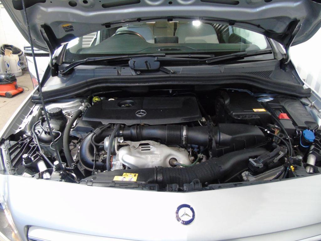 MERCEDES-BENZ B CLASS