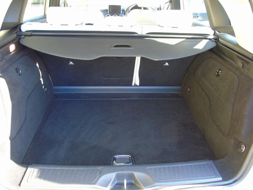 MERCEDES-BENZ B CLASS