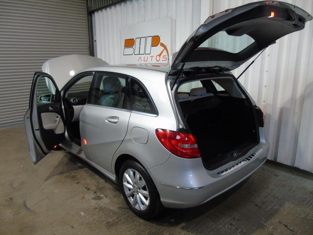 MERCEDES-BENZ B CLASS