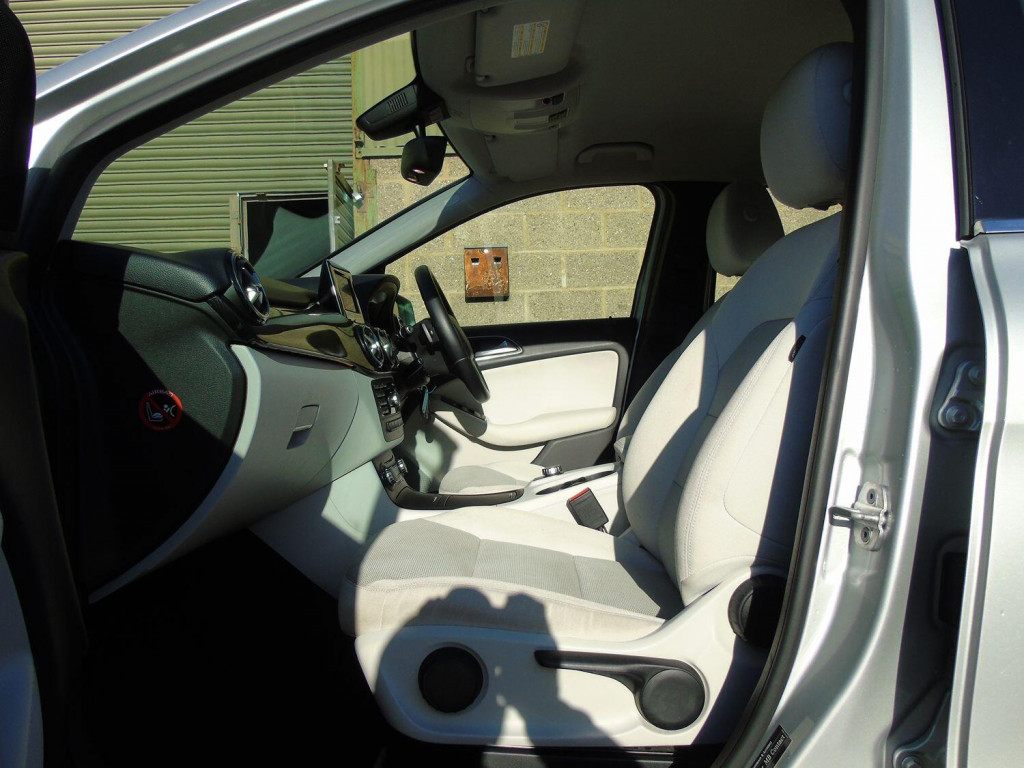 MERCEDES-BENZ B CLASS