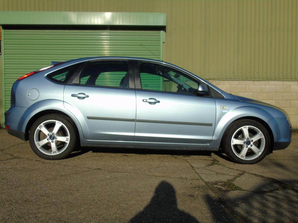 View FORD FOCUS 1.6 Zetec Climate