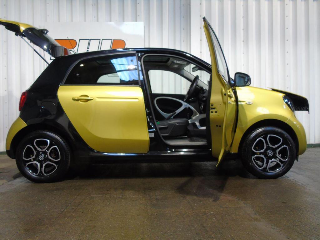 SMART FORFOUR