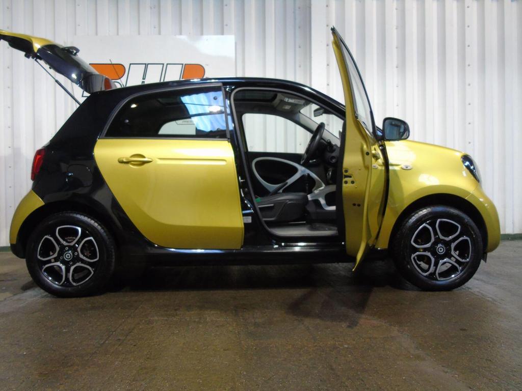 SMART FORFOUR