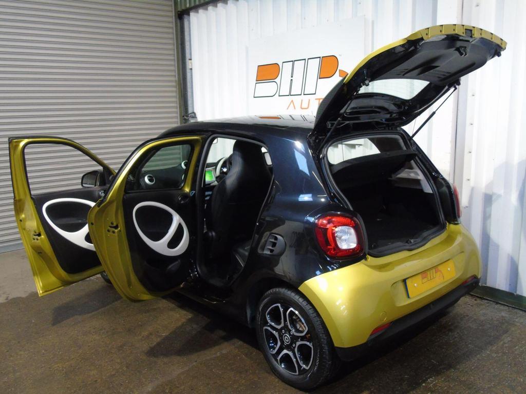 SMART FORFOUR