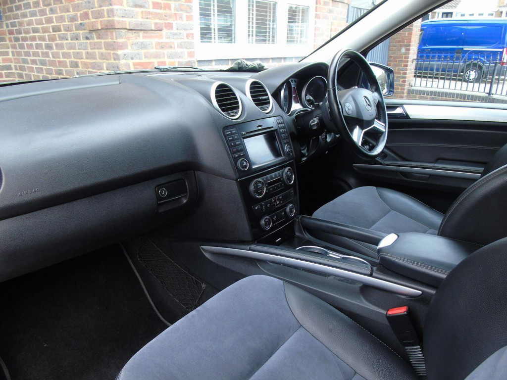 MERCEDES-BENZ M CLASS