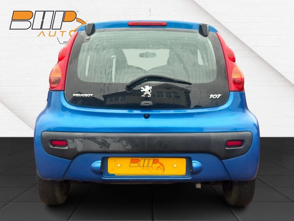 PEUGEOT 107