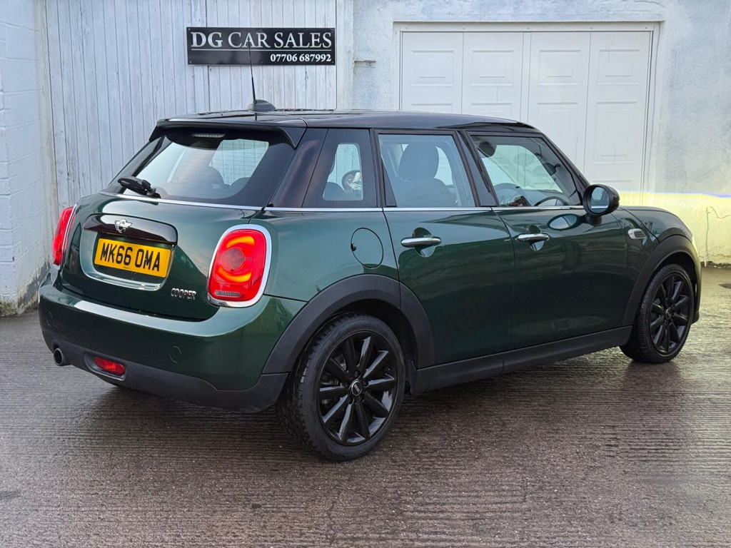 MINI HATCH