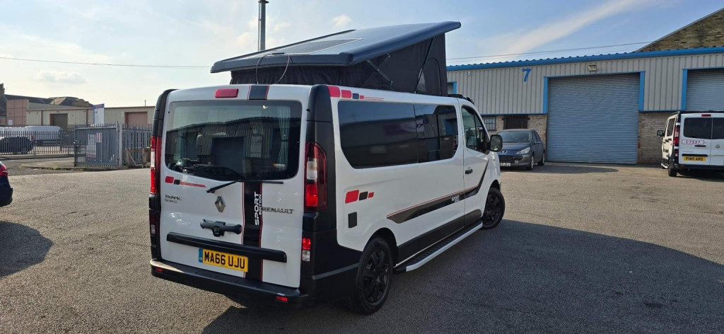 RENAULT TRAFIC