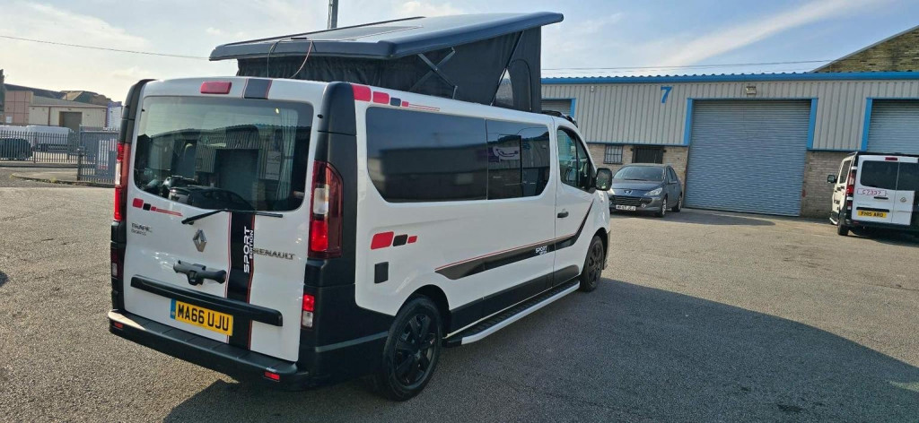 RENAULT TRAFIC