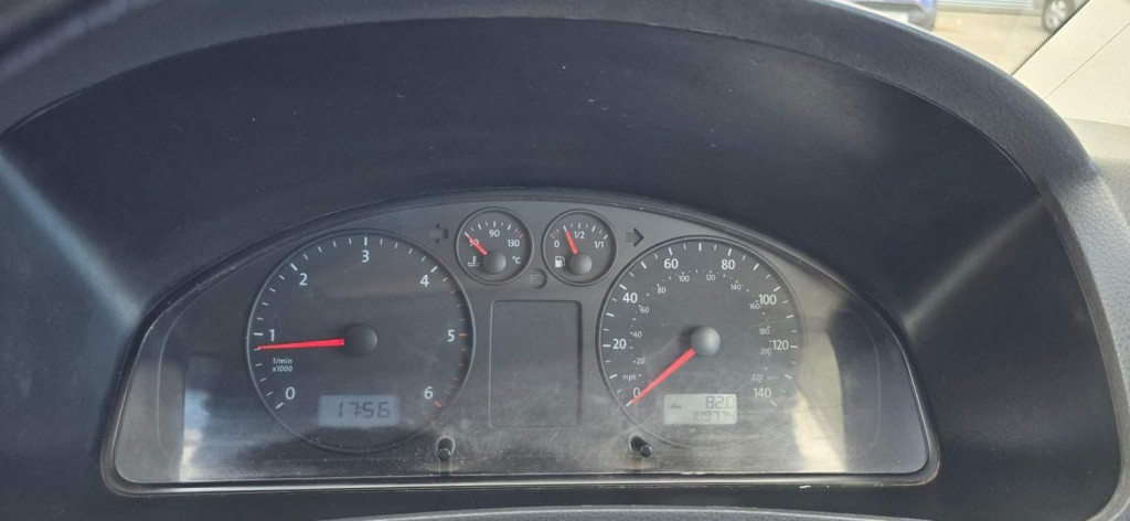 VOLKSWAGEN TRANSPORTER