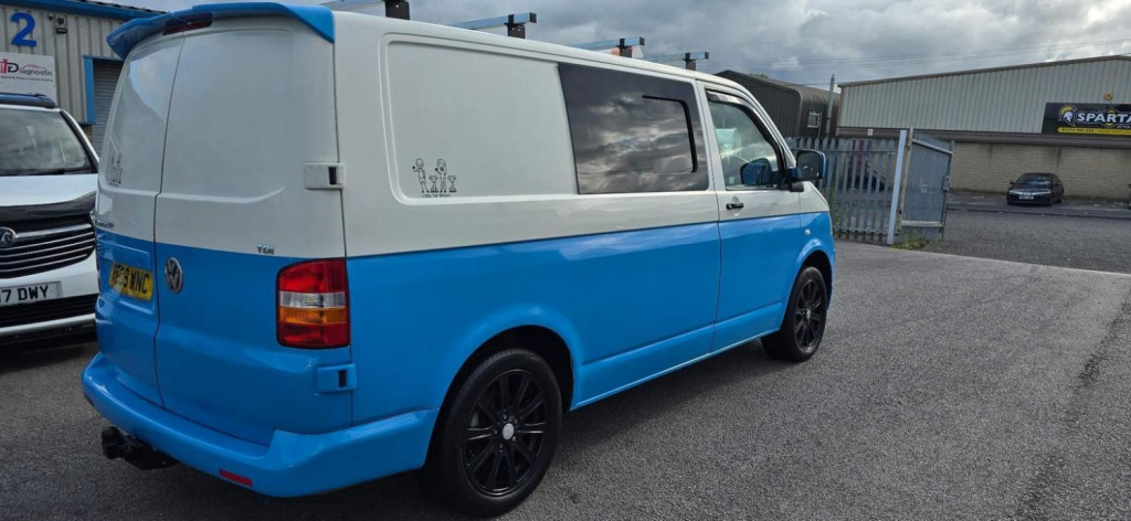 VOLKSWAGEN TRANSPORTER