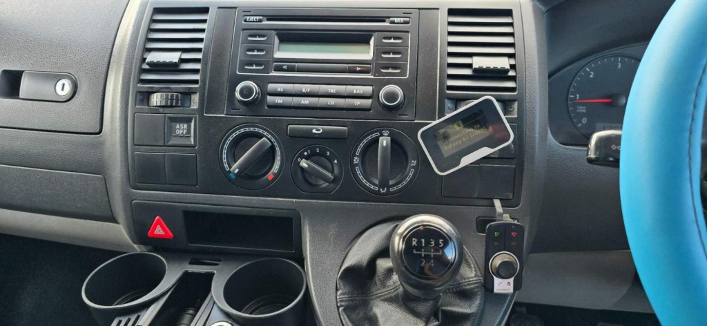 VOLKSWAGEN TRANSPORTER