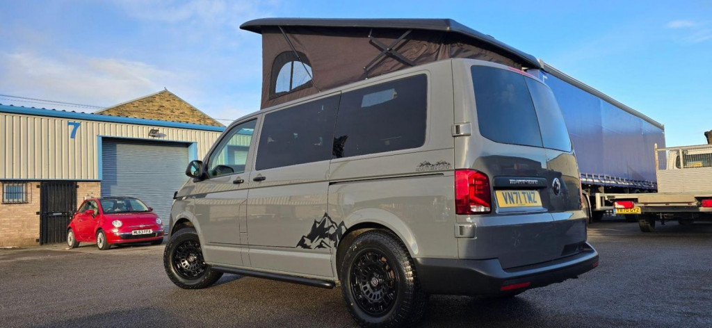 VOLKSWAGEN TRANSPORTER