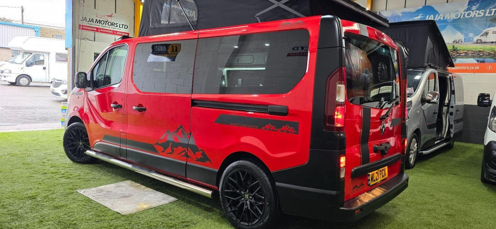 RENAULT TRAFIC