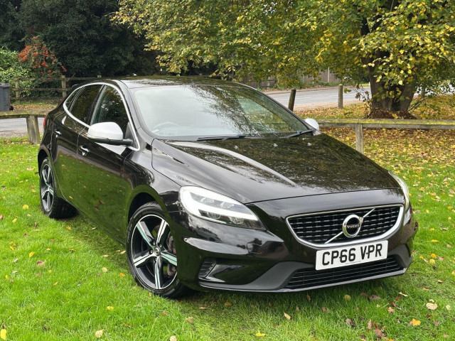 VOLVO V40